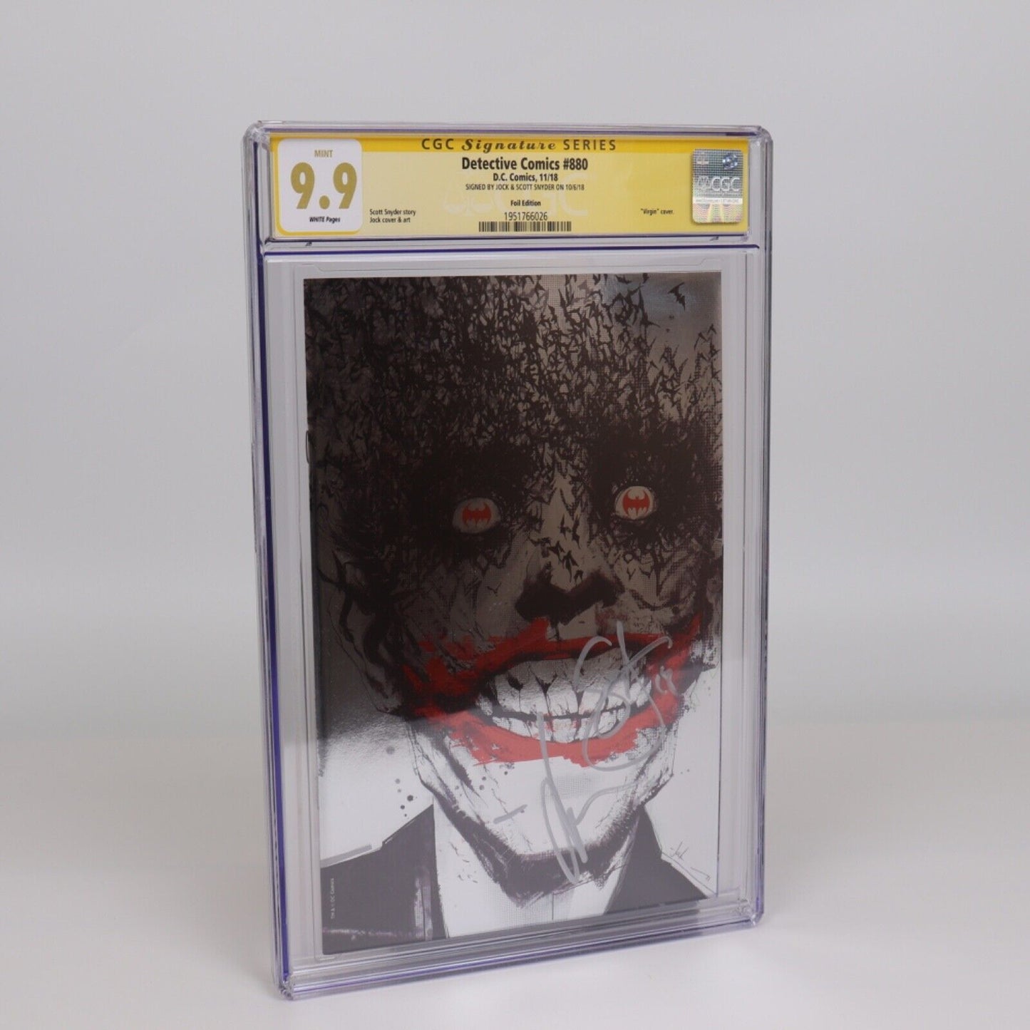 DC Detective Comics #880 Nov 2018 Foil Virgin CGC 9.9 Signed Jock & Scott Snyder