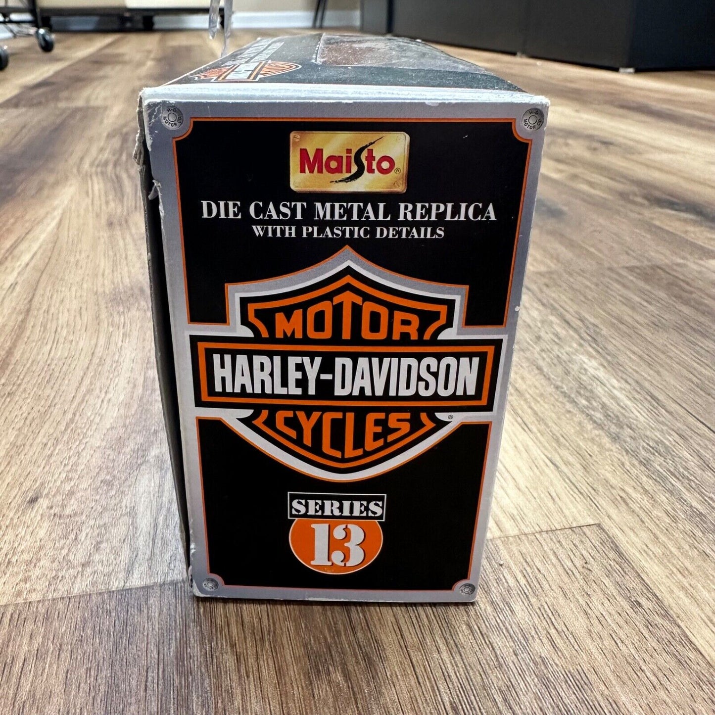 Harley Davidson Model Series 13 2002 FXSTD Deuce 1/18 Scale Signed Henry Winkler